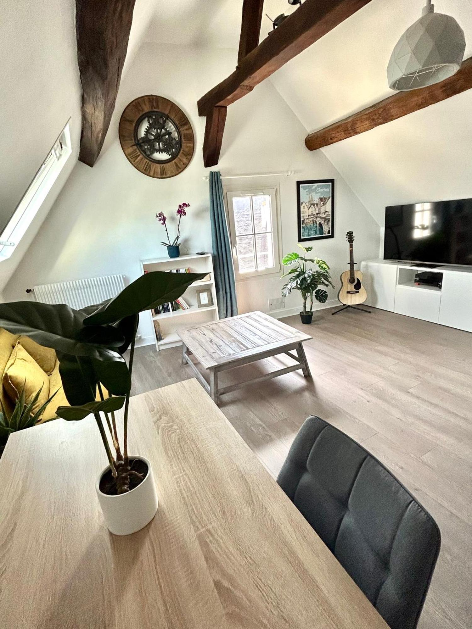 L Ecuyer Appartement Au Coeur Du Quartier Historique Chartres Zewnętrze zdjęcie